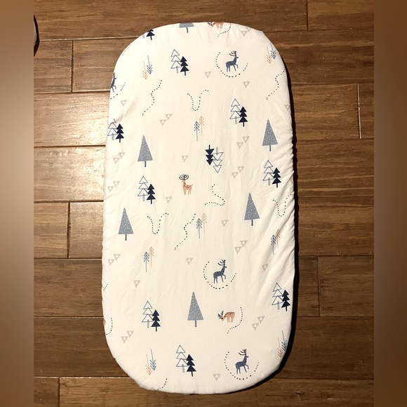 Two woodlands bassinet mattress covers for baby. - Picture 2 of 4